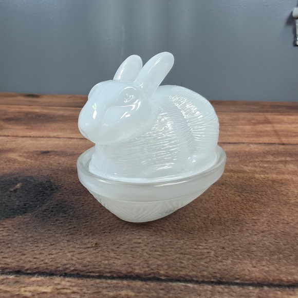 Other - Vintage Milk Glass Rabbit on Nest Candy Dish White Good Textured Easter Decor